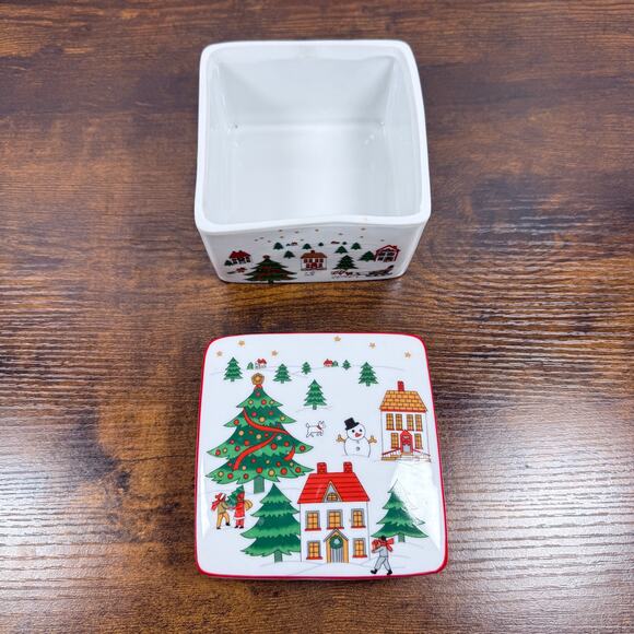 VTG Action Industries Christmas Ceramic Trinket Box – Holiday Scene w/ Lid - Picture 8 of 10